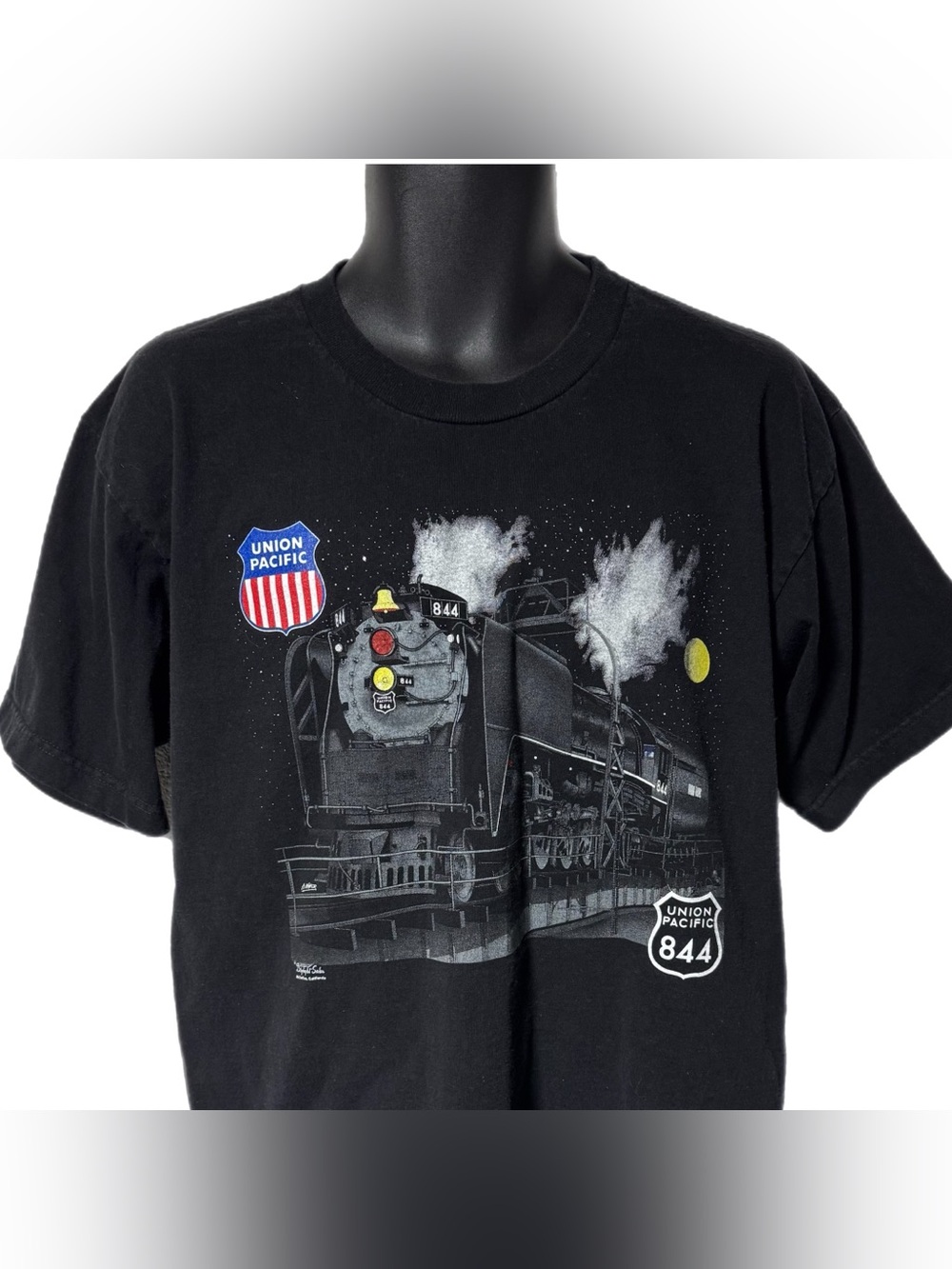 Vintage Union Pacific 844 Steam Locomotive Railroad Train T Shirt USA L